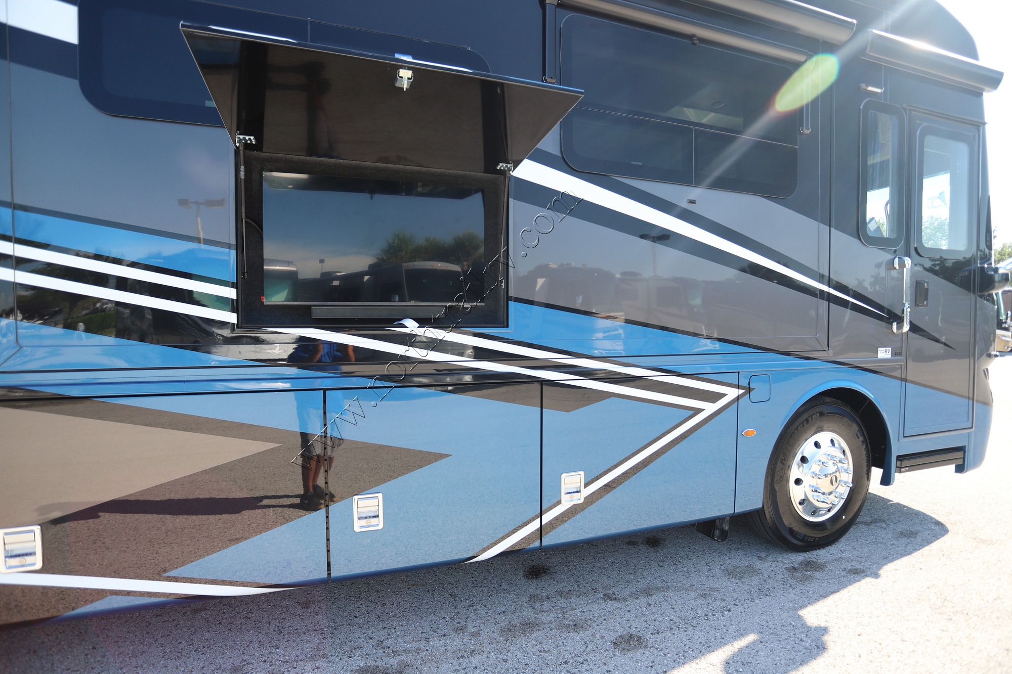 New 2027 Newmar Ventana 4037 Class A  For Sale