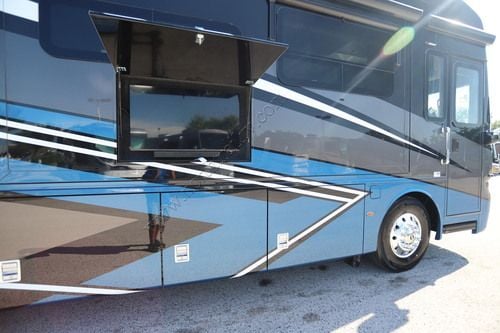 2027 Newmar Ventana 4037