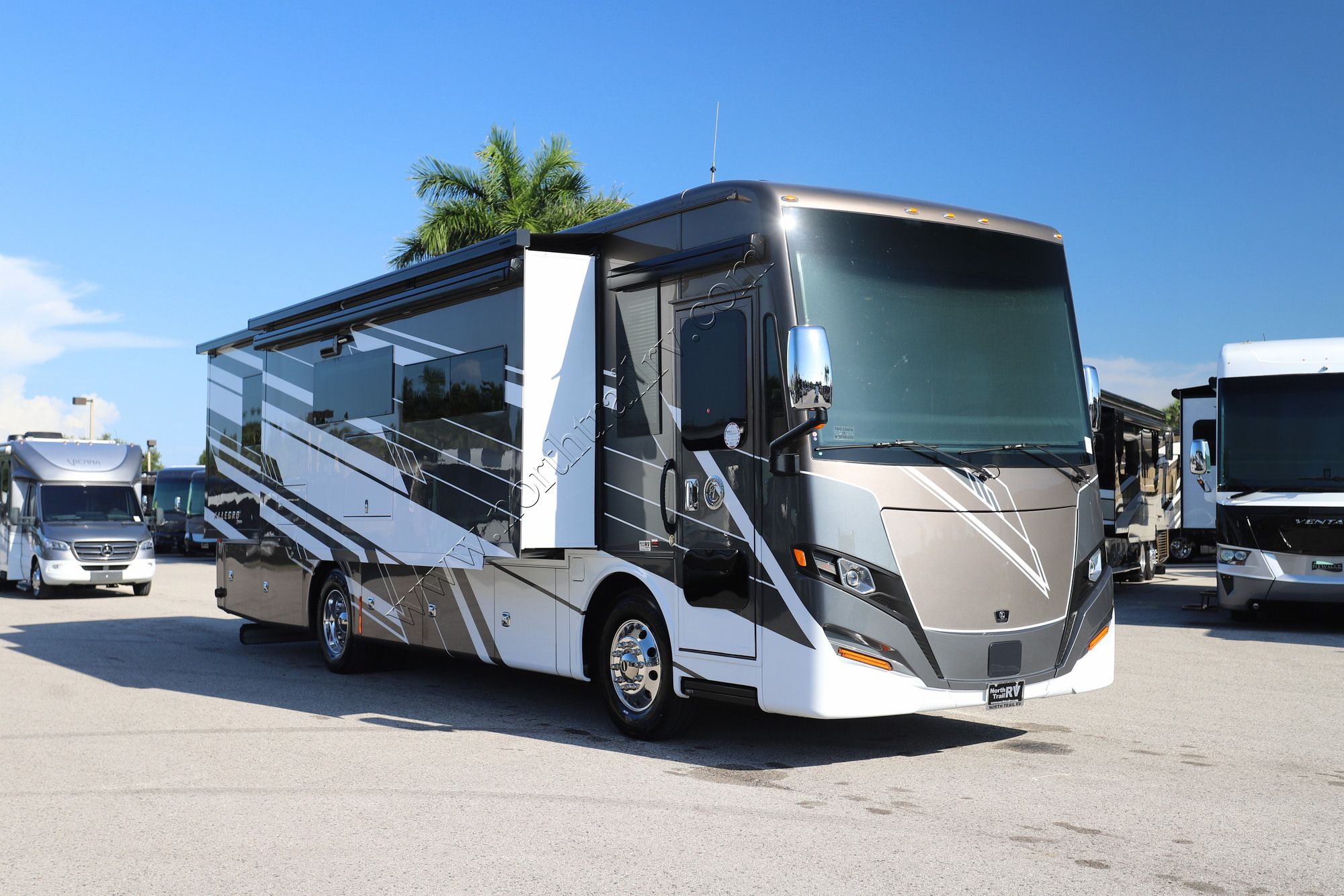 New 2027 Tiffin Motor Homes Allegro Red 33AA Class A  For Sale
