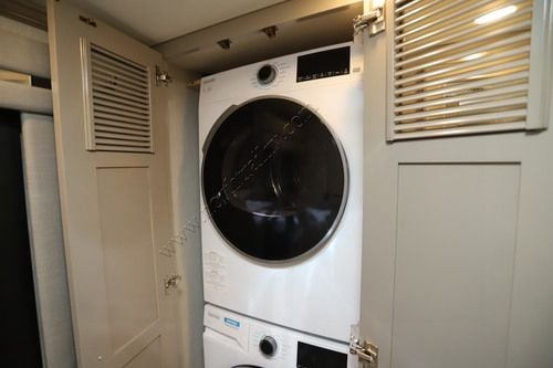 2027 Newmar Ventana 4037
