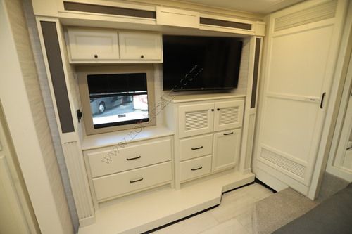 2027 Tiffin Motor Homes Allegro 33AA