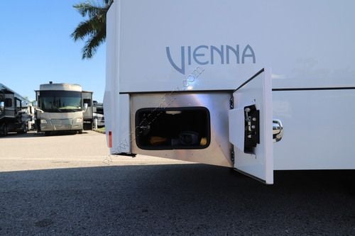 2023 Renegade Rv Vienna 25VRML