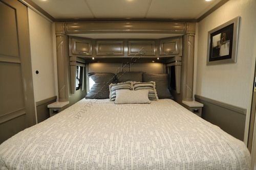 2027 Newmar Ventana 4037