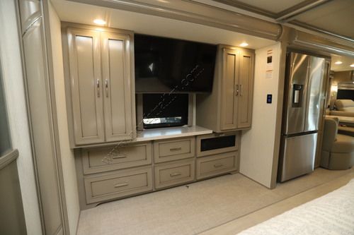 2027 Newmar Ventana 4037