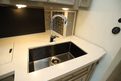 2027 Newmar Ventana 4037