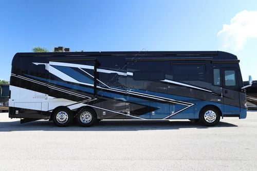 2027 Newmar Ventana 4037