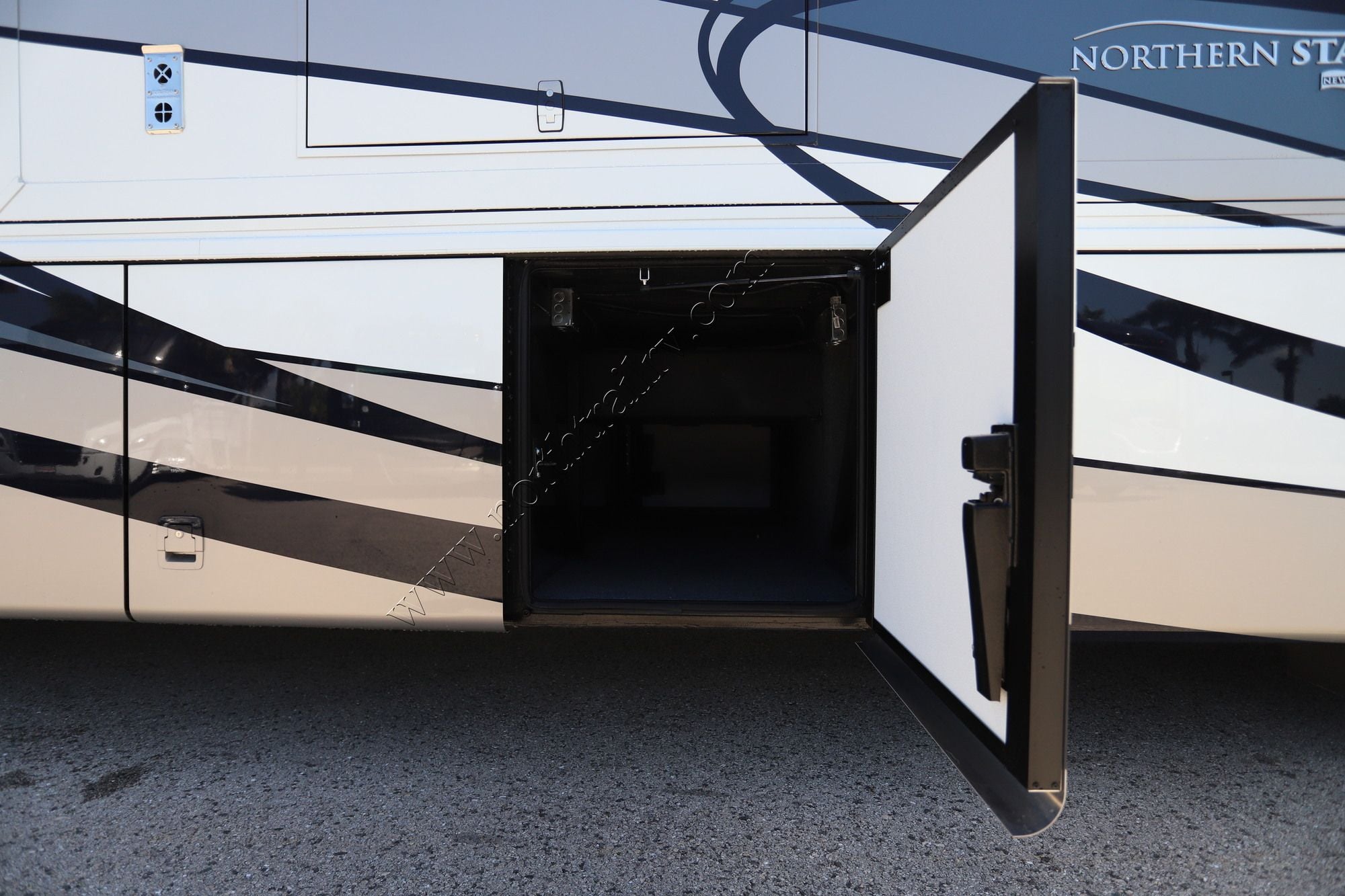 New 2027 Newmar Northern Star 4037 Class A  For Sale