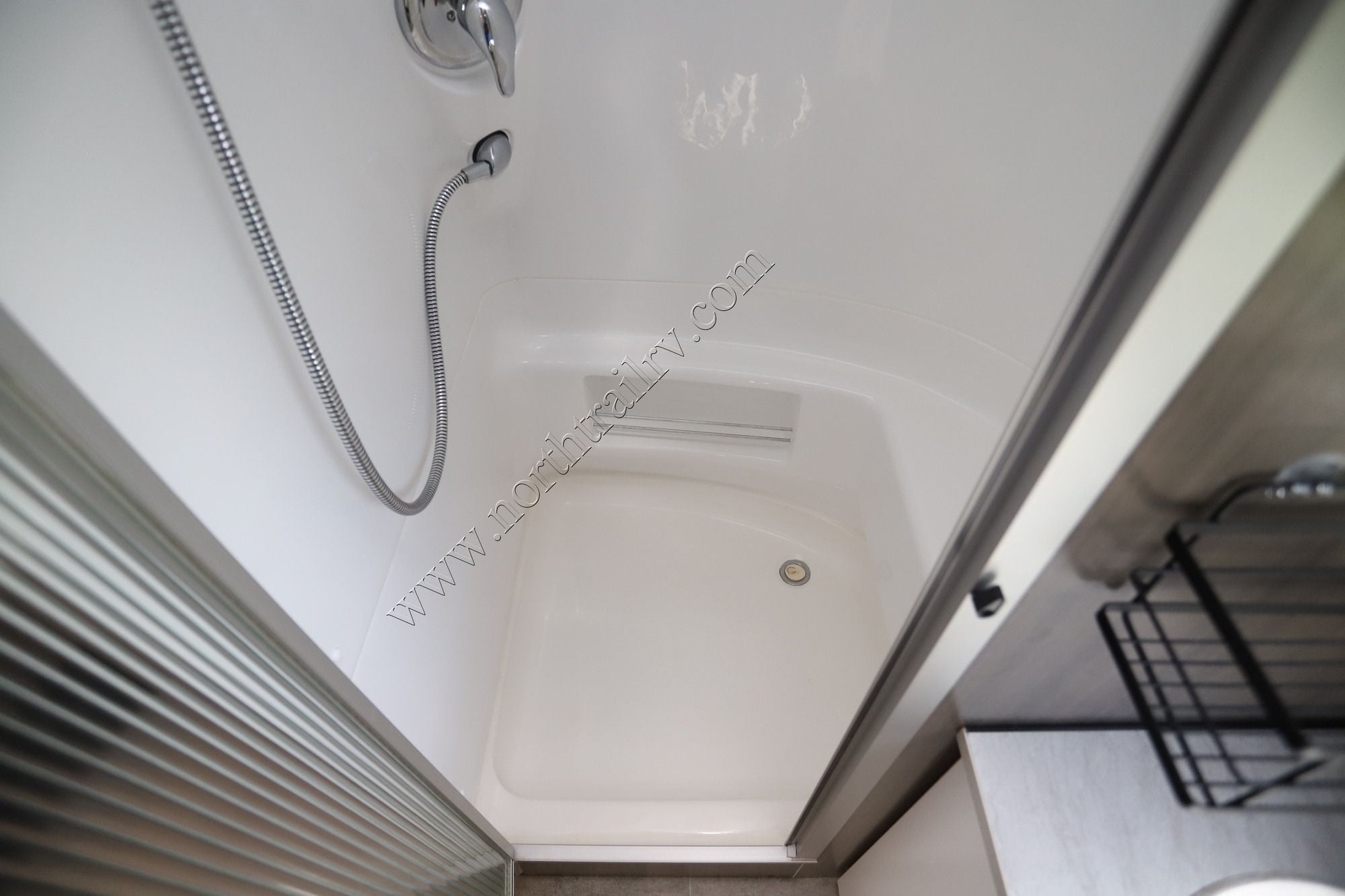 2022 Airstream Caravel 22FB Travel Trailer Used  For Sale
