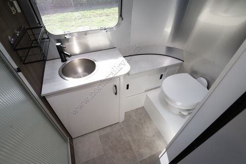 2022 Airstream Caravel 22FB