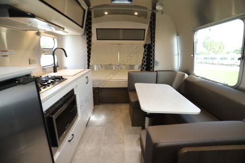 2022 Airstream Caravel 22FB