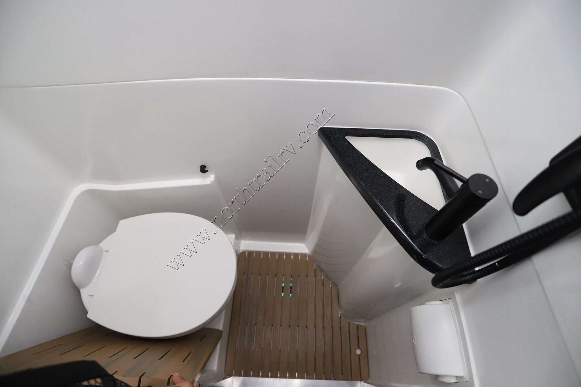 New 2027 Ogv Luxury Coach V-Tour B7RL Class B  For Sale