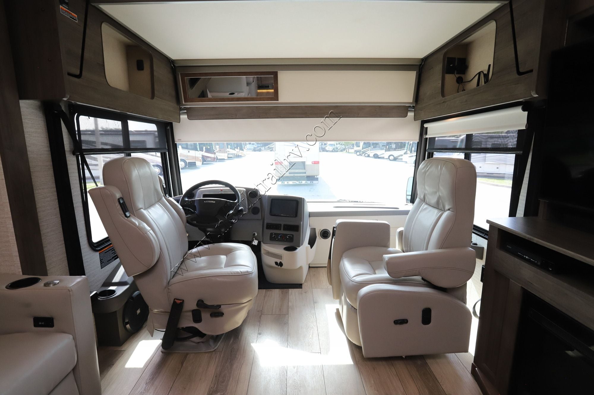 Used 2023 Winnebago Forza 34T Class A  For Sale