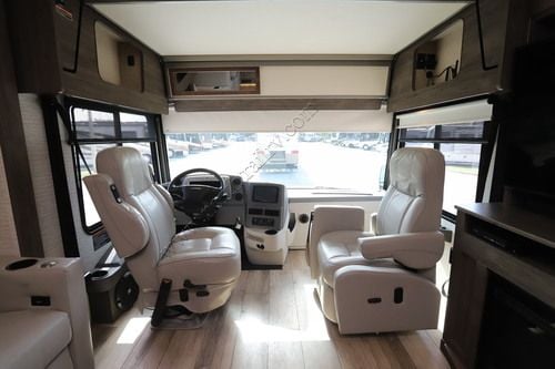 2023 Winnebago Forza 34T
