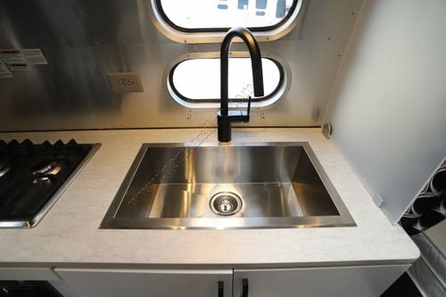 2022 Airstream Caravel 22FB