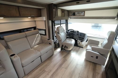 2023 Winnebago Forza 34T