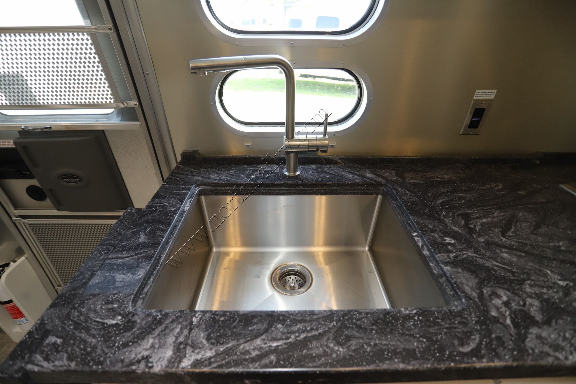 Used 2023 Airstream Classic 30RB Travel Trailer  For Sale