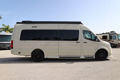2027 Forest River V-Tour B7RL