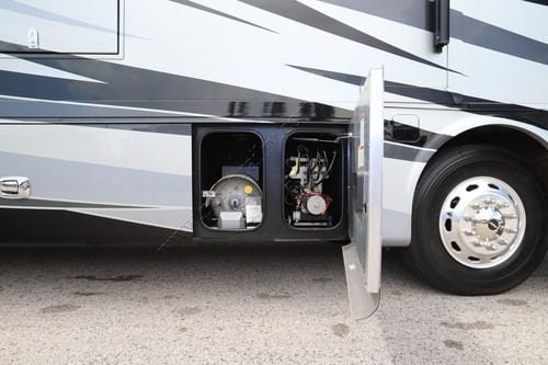2019 Tiffin Motor Homes Allegro Red 33AA