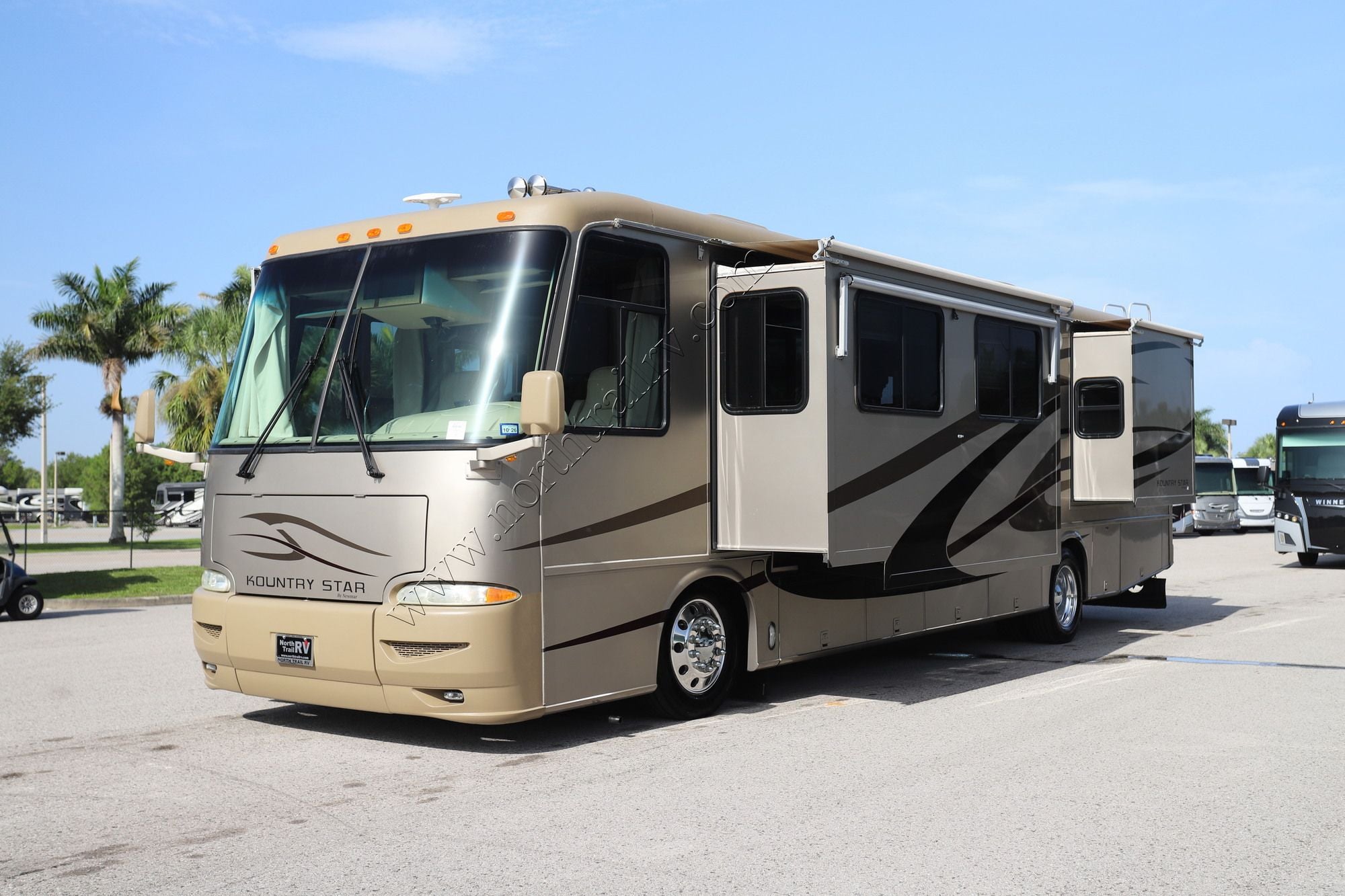 Used 2004 Newmar Kountry Star 3904 Class A  For Sale