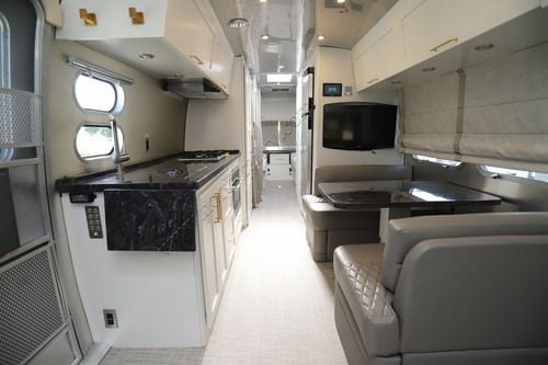 2023 Airstream Classic 30RB
