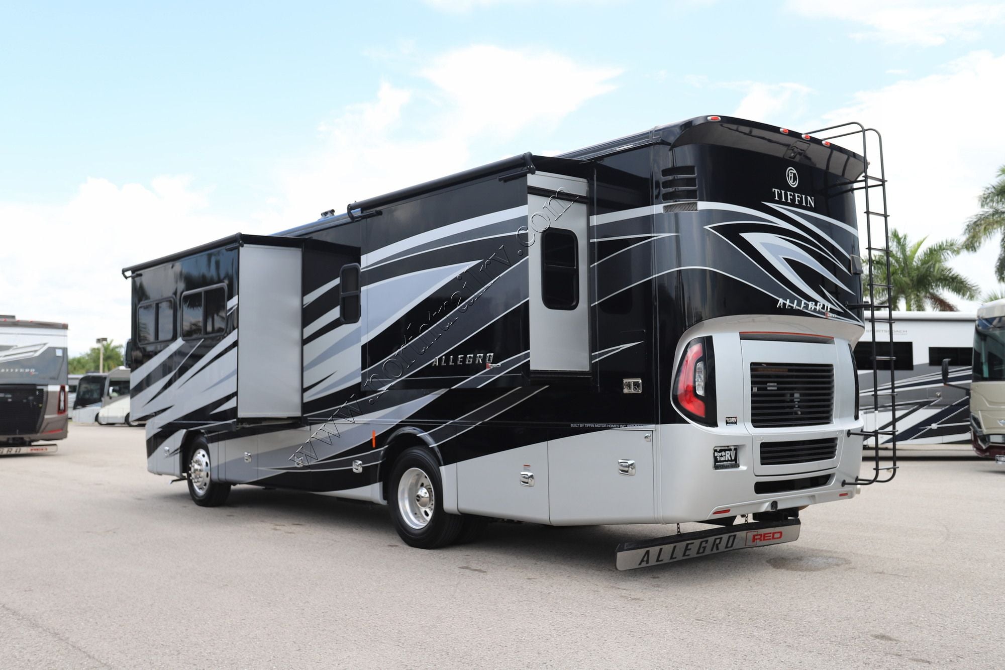 Used 2019 Tiffin Motor Homes Allegro Red 33AA Class A  For Sale