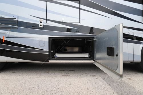 2019 Tiffin Motor Homes Allegro Red 33AA