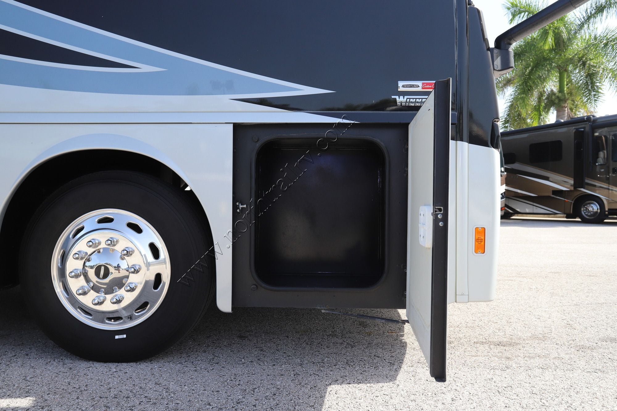 Used 2023 Winnebago Forza 34T Class A  For Sale