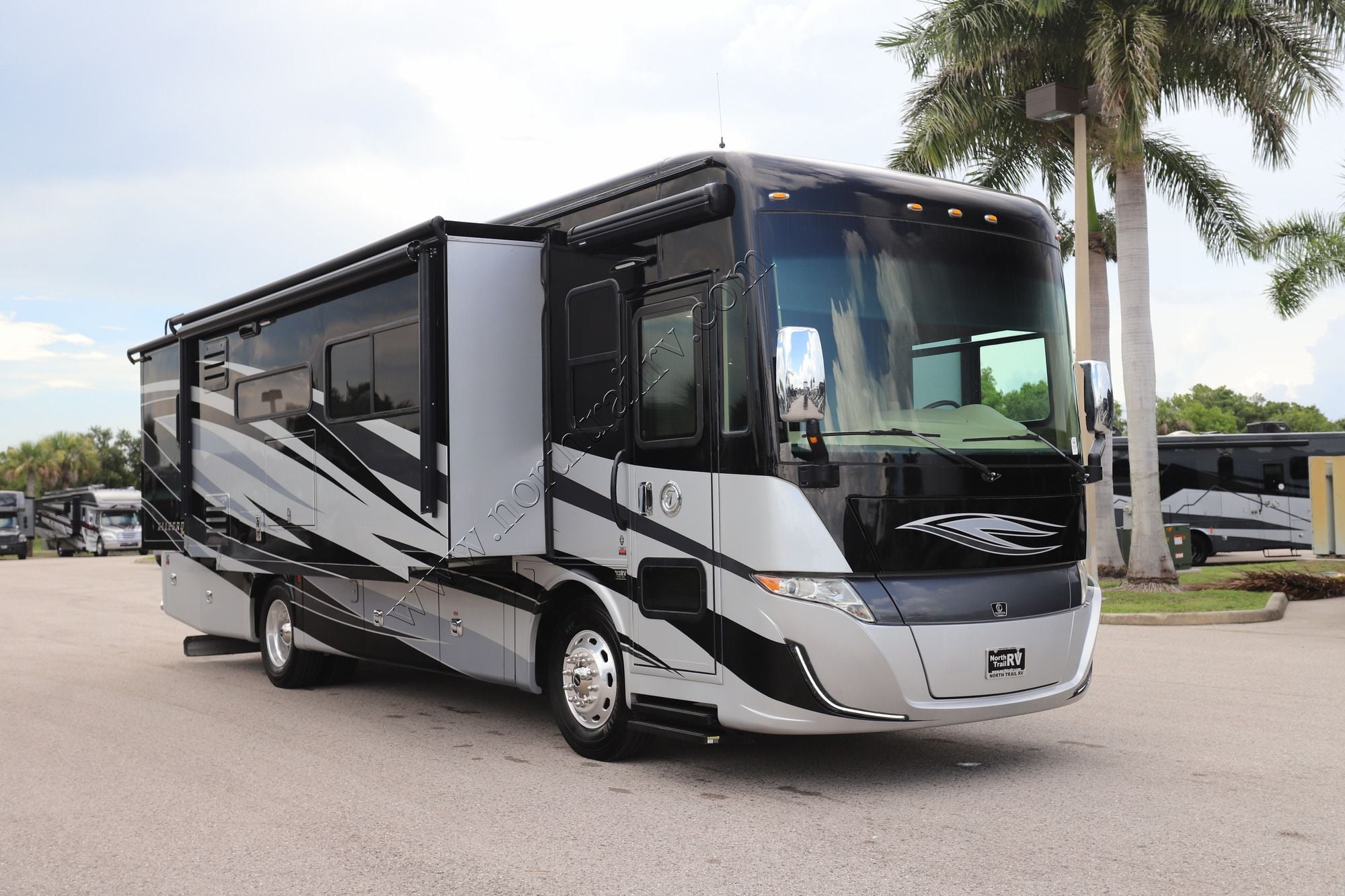 Used 2019 Tiffin Motor Homes Allegro Red 33AA Class A  For Sale