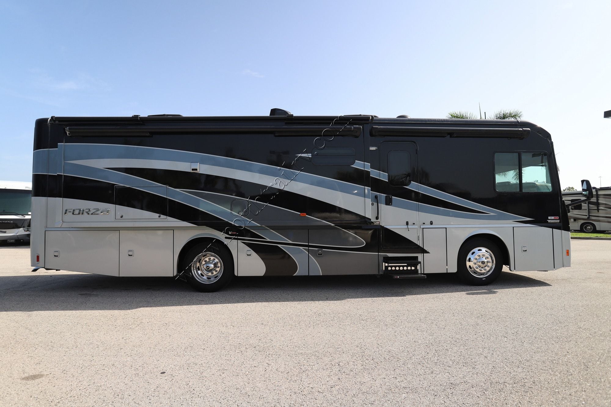 Used 2023 Winnebago Forza 34T Class A  For Sale