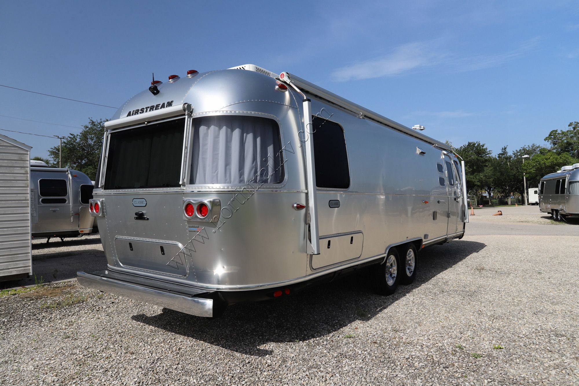 Used 2023 Airstream Classic 30RB Travel Trailer  For Sale