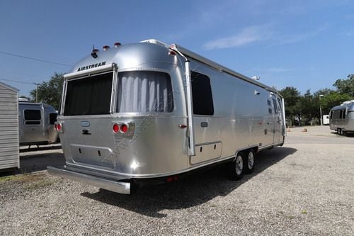 2023 Airstream Classic 30RB