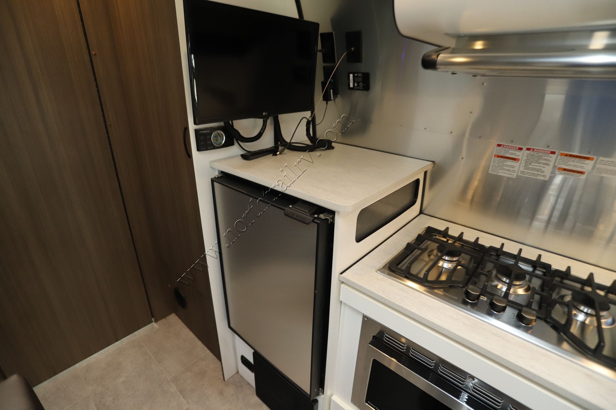 2022 Airstream Caravel 22FB Travel Trailer Used  For Sale
