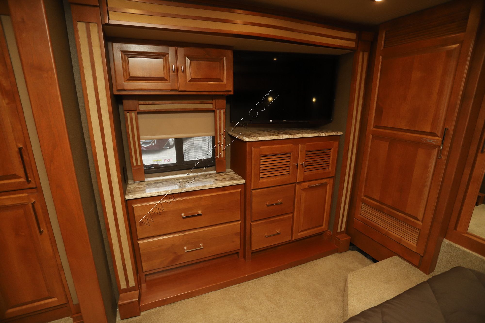 Used 2019 Tiffin Motor Homes Allegro Red 33AA Class A  For Sale