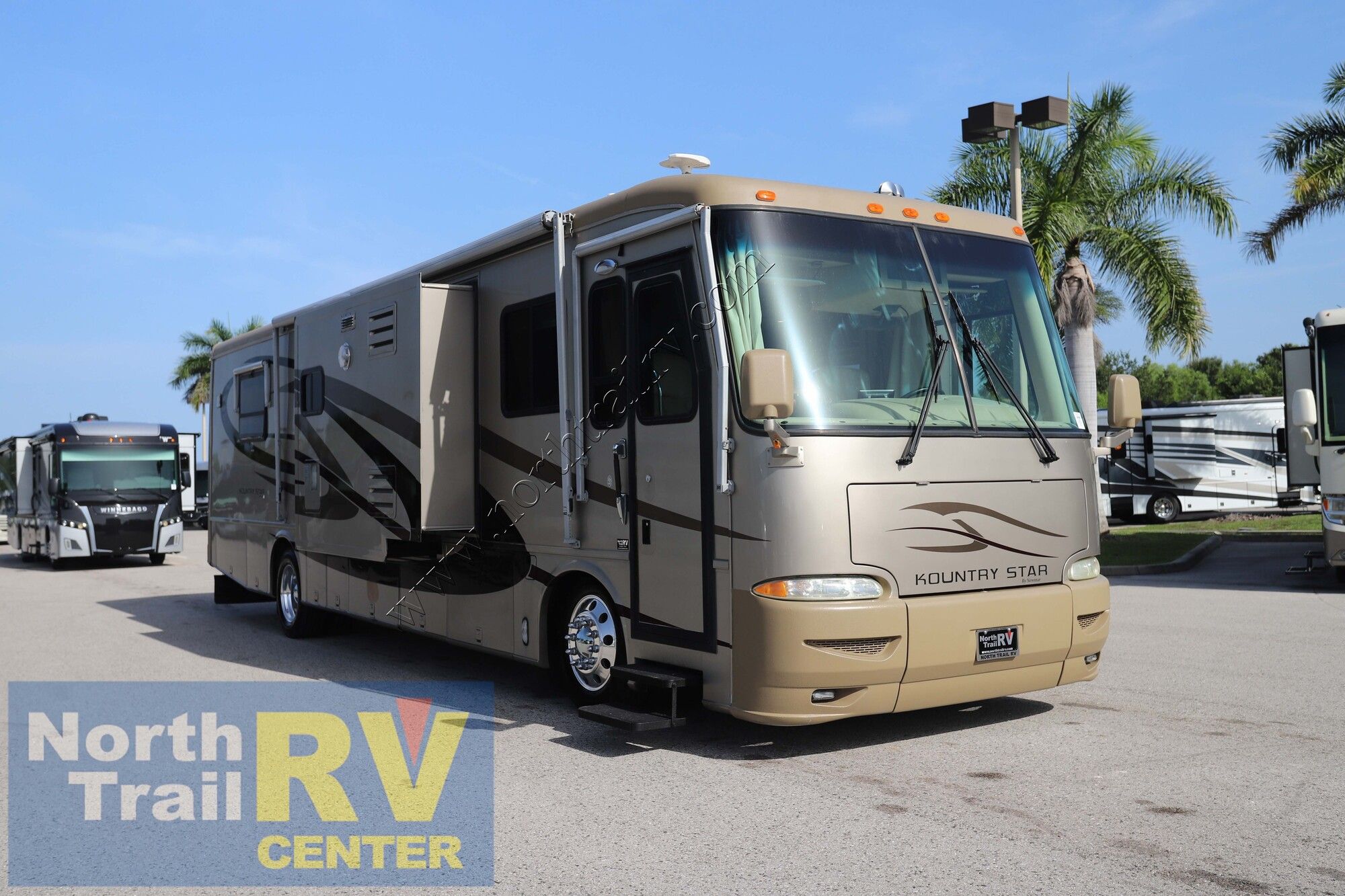 Used 2004 Newmar Kountry Star 3904 Class A  For Sale