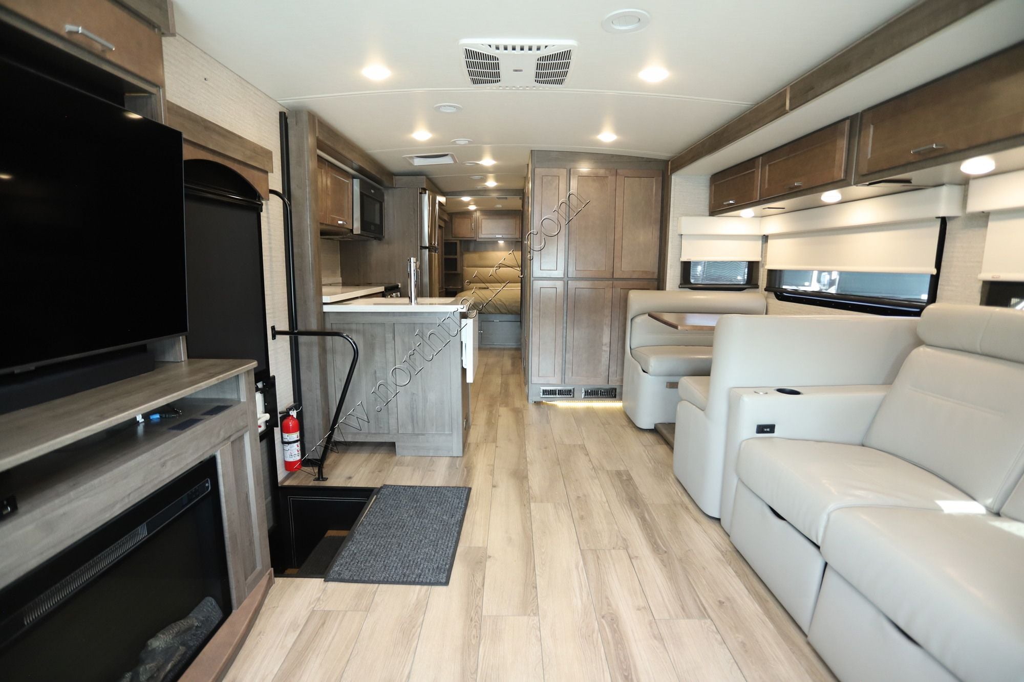 Used 2023 Winnebago Forza 34T Class A  For Sale