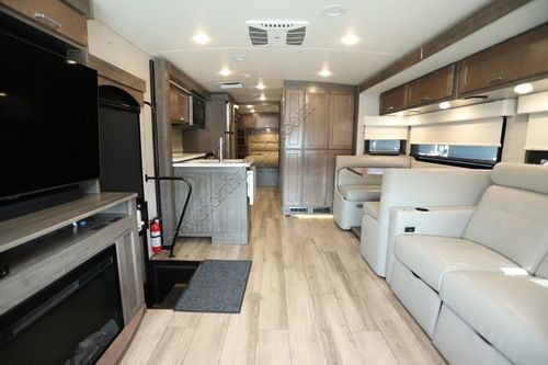 2023 Winnebago Forza 34T