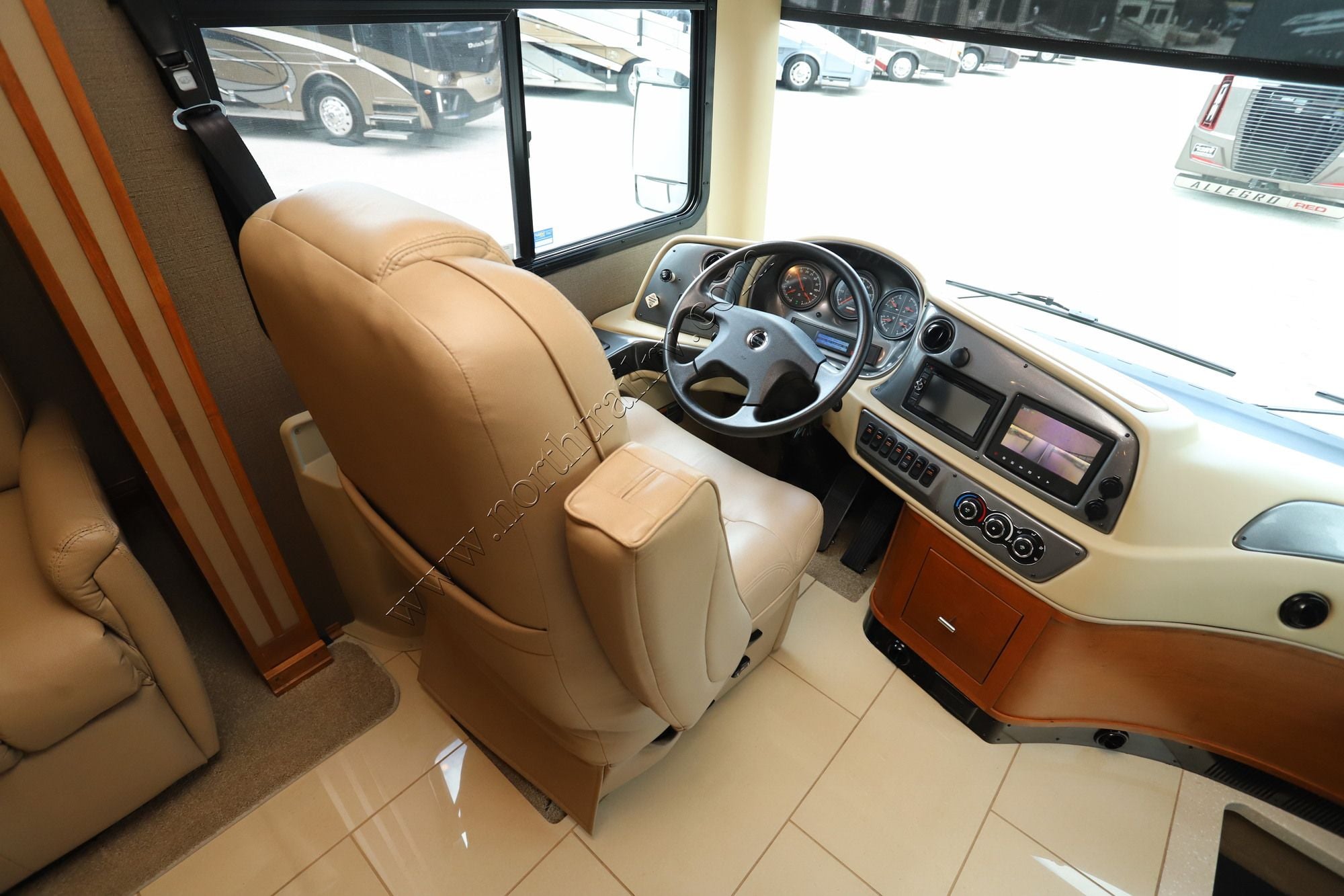 Used 2019 Tiffin Motor Homes Allegro Red 33AA Class A  For Sale