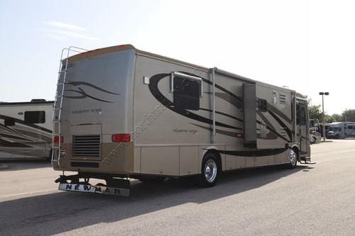 2004 Newmar Kountry Star 3904
