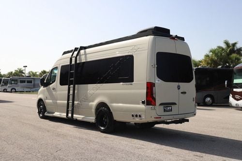 2027 Forest River V-Tour B7RL