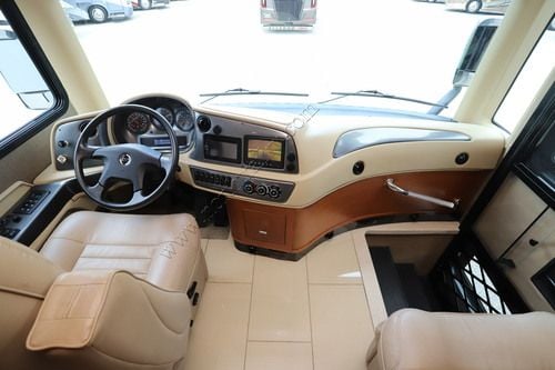 2019 Tiffin Motor Homes Allegro Red 33AA