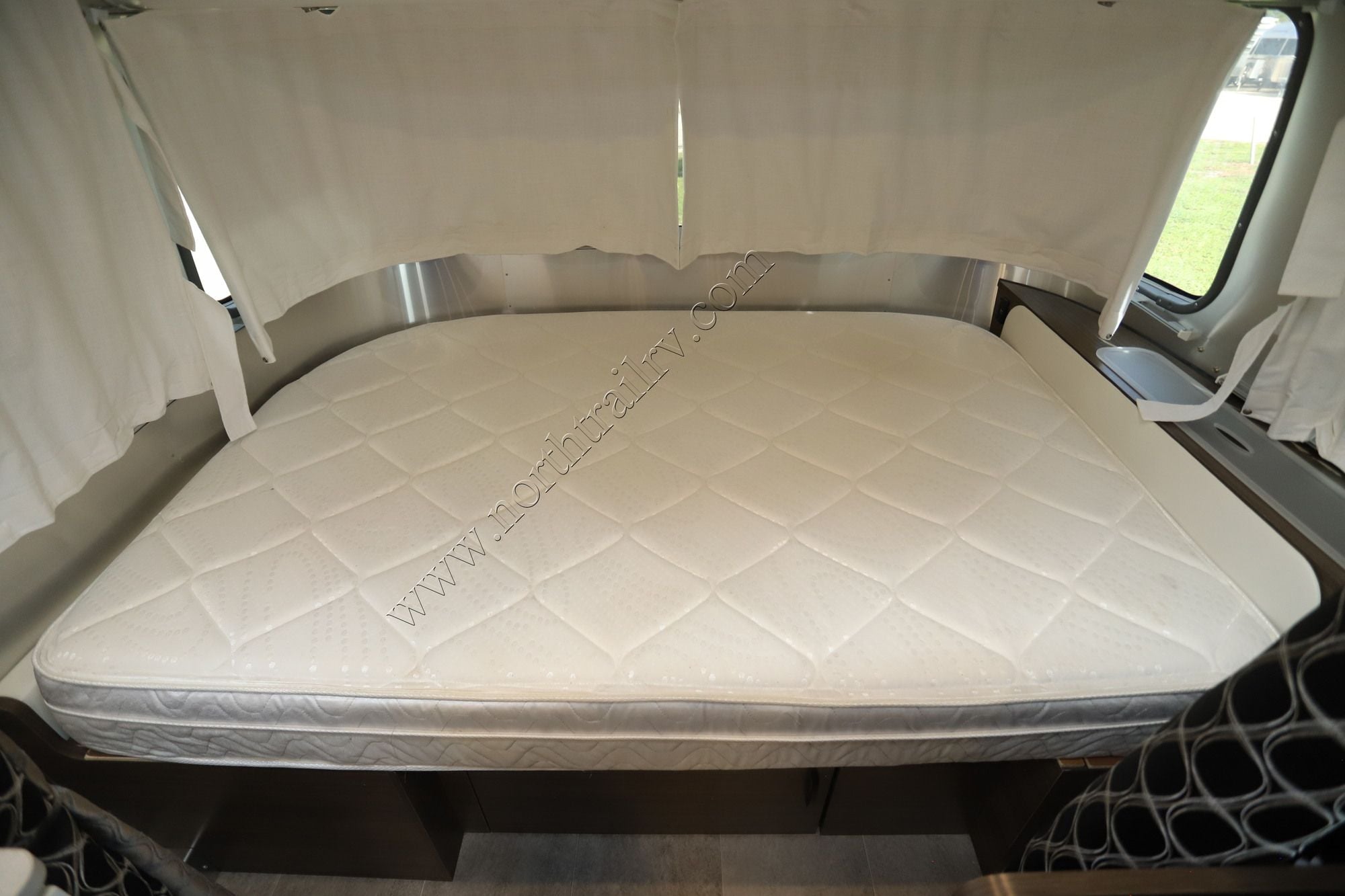 2022 Airstream Caravel 22FB Travel Trailer Used  For Sale