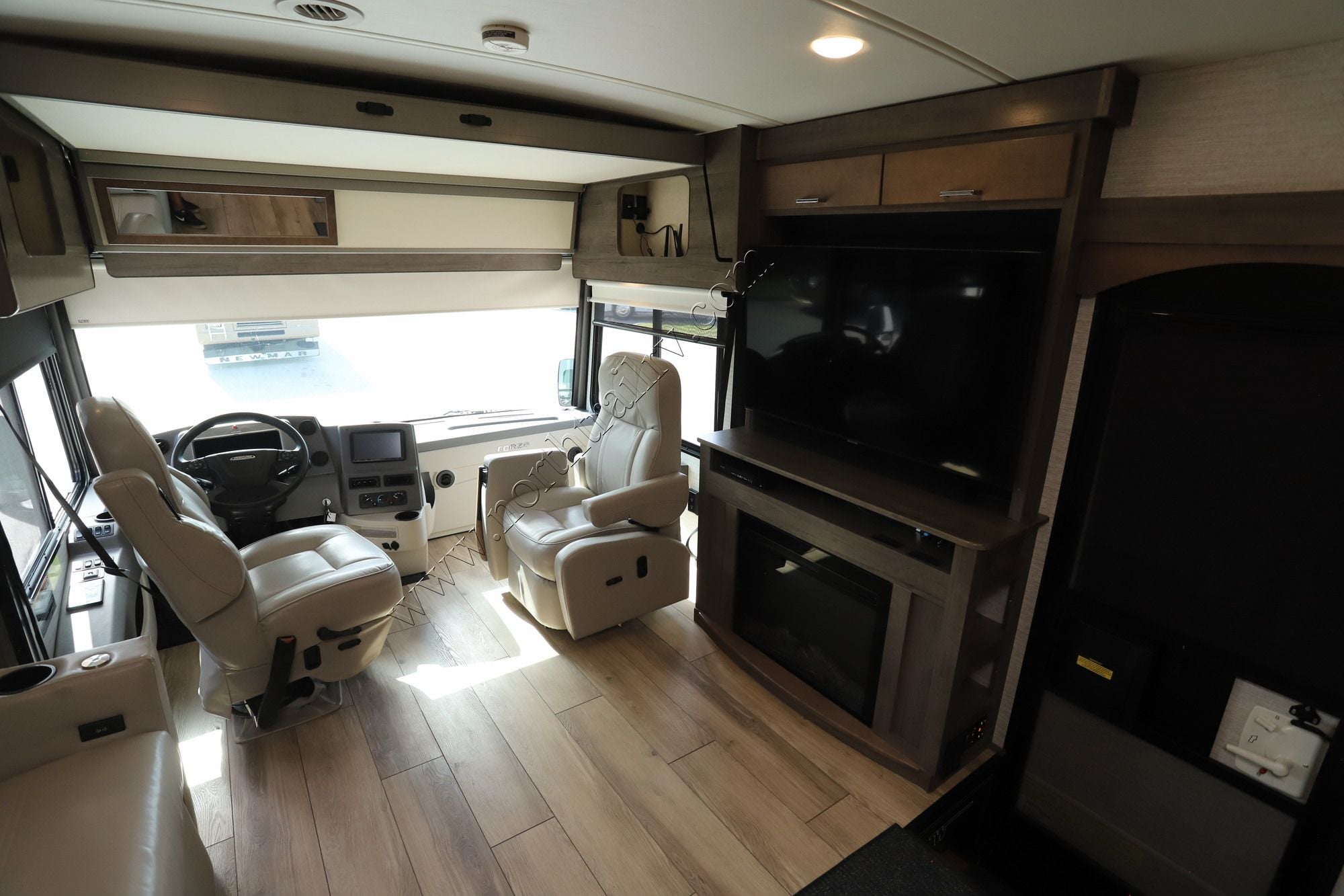Used 2023 Winnebago Forza 34T Class A  For Sale