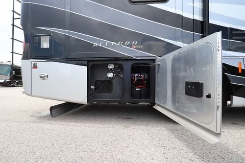2019 Tiffin Motor Homes Allegro Red 33AA