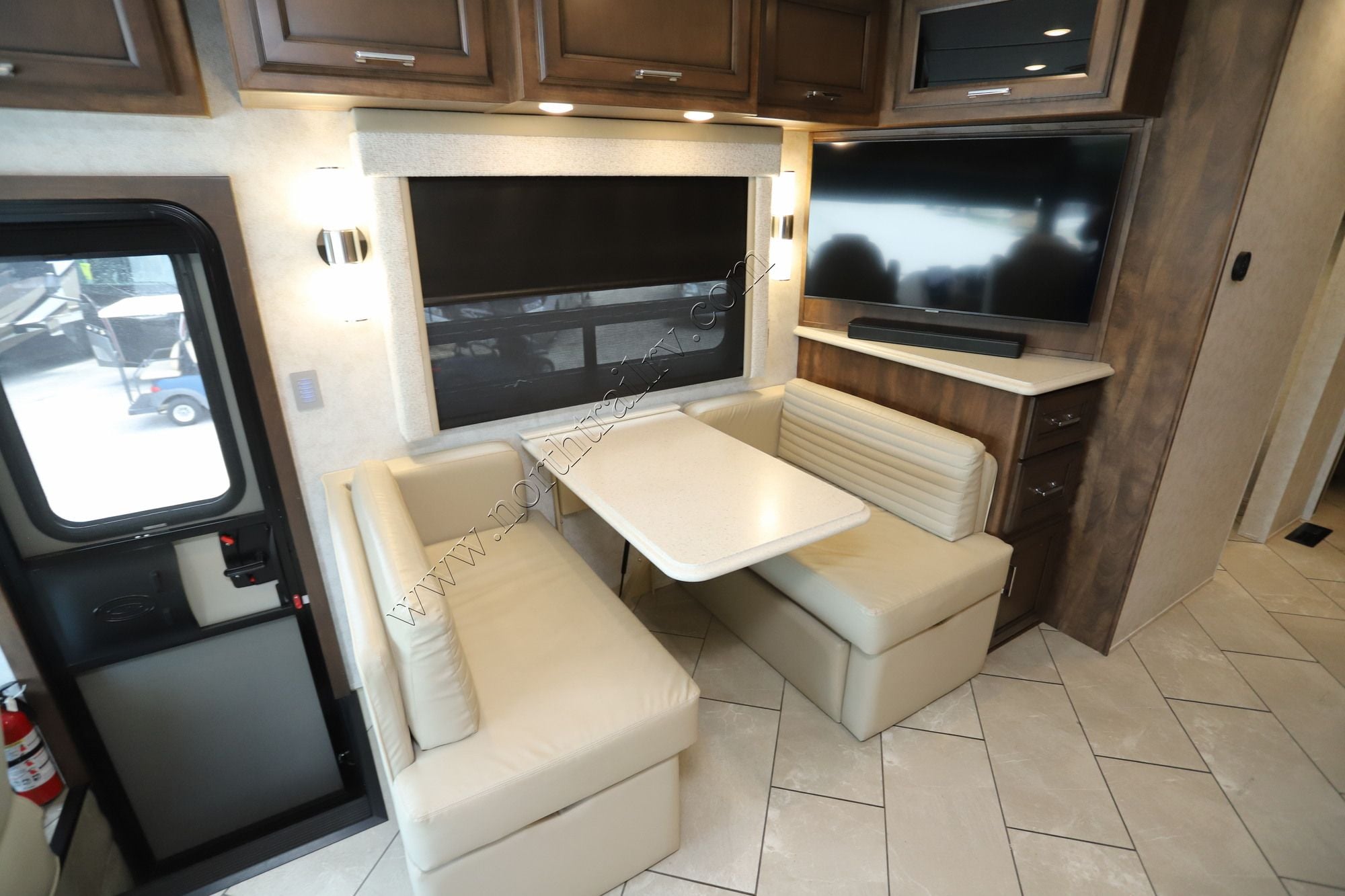 Used 2023 Newmar Bay Star 3014 Class A  For Sale