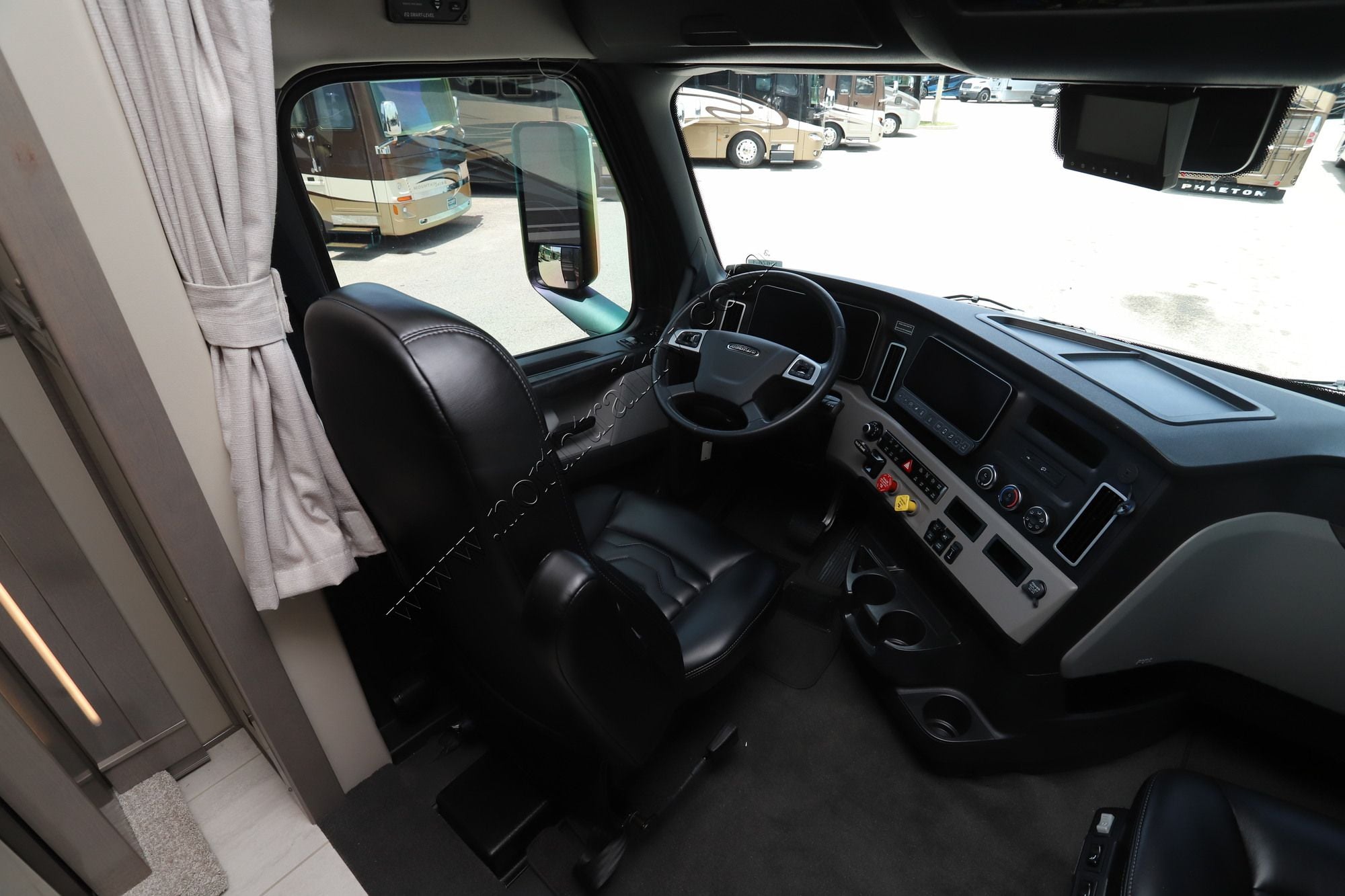 Used 2025 Renegade Rv Explorer 40ERB Super C  For Sale
