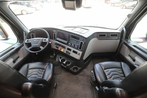 2025 Renegade Rv Explorer 40ERB