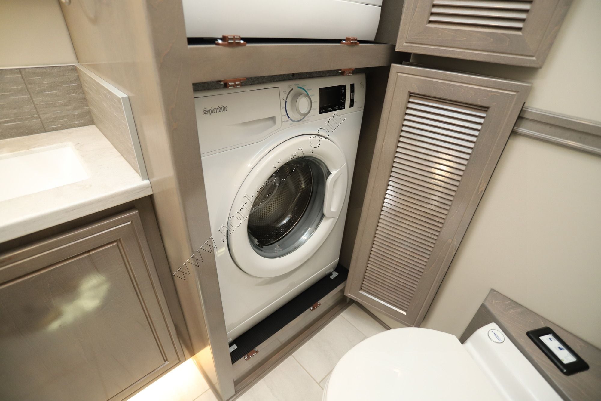 Used 2025 Renegade Rv Explorer 40ERB Super C  For Sale