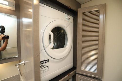 2025 Renegade Rv Explorer 40ERB