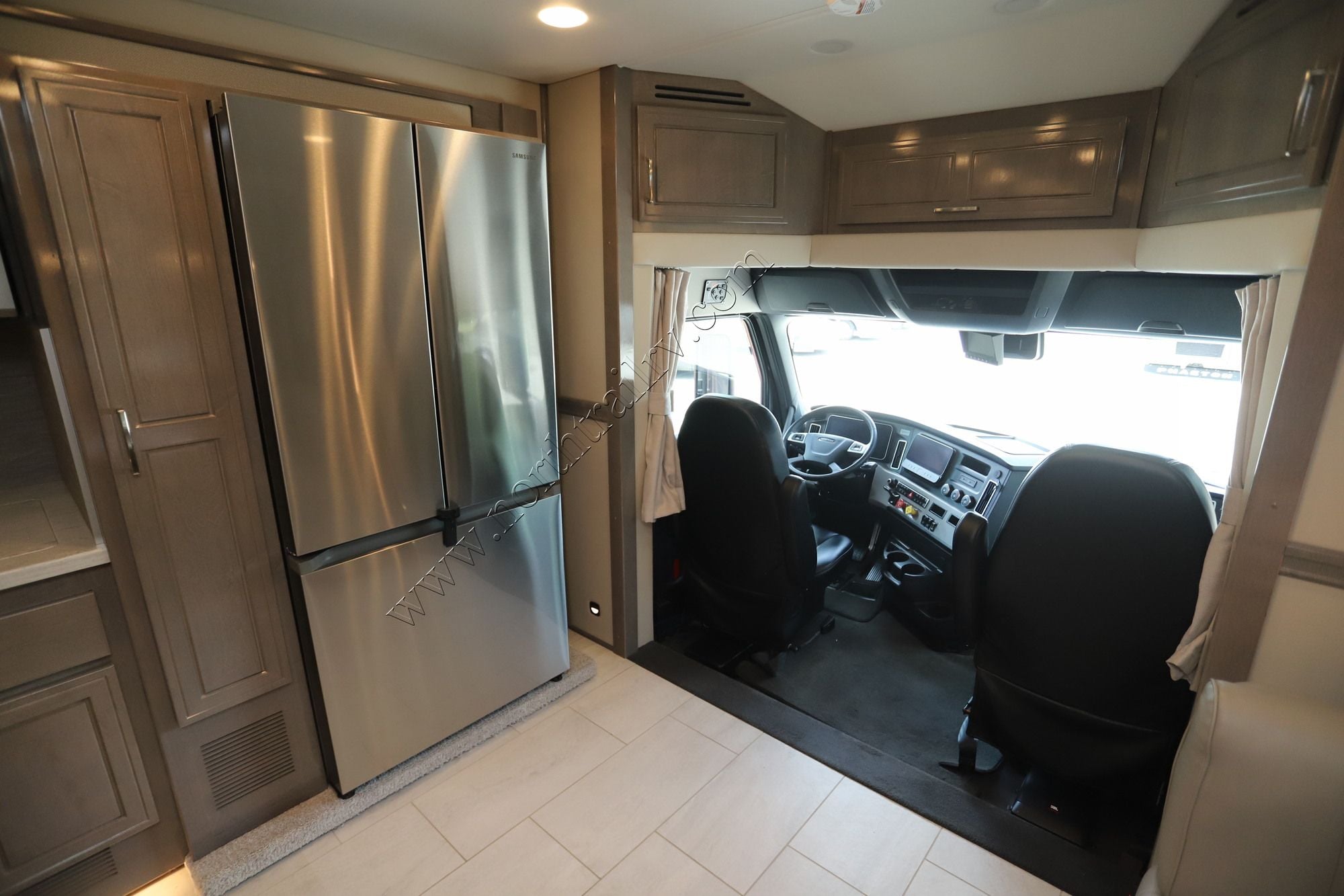 Used 2025 Renegade Rv Explorer 40ERB Super C  For Sale