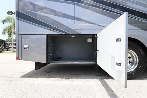 2025 Renegade Rv Explorer 40ERB
